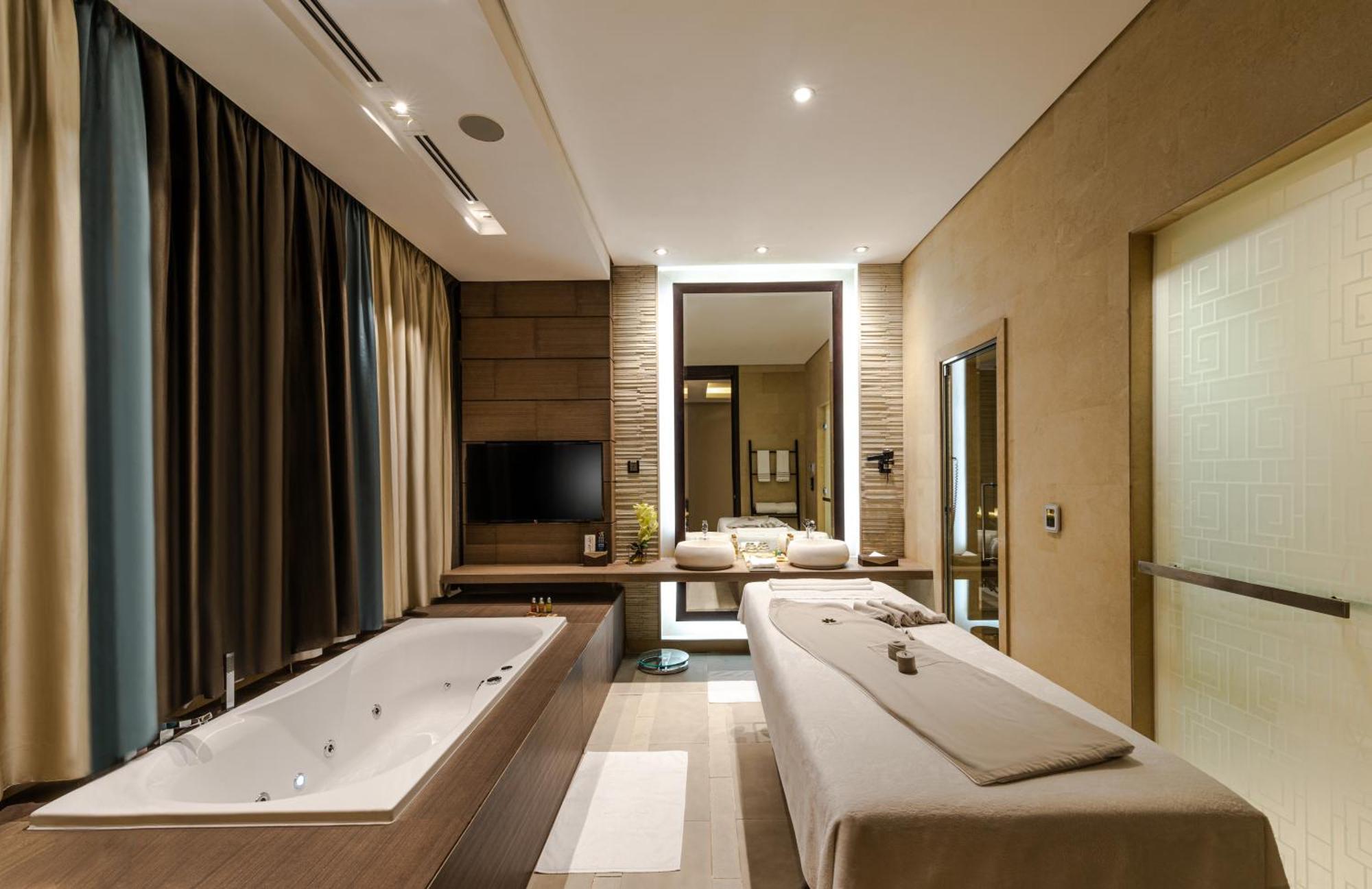 Narcissus Riyadh Hotel & Spa Экстерьер фото Spa at The Ritz-Carlton, Dubai